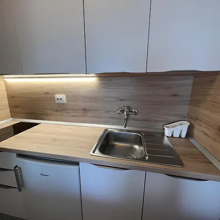 Apartment With Parking Space Split